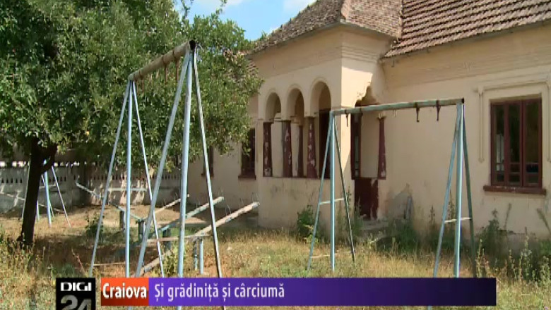 Si gradinita, si carciuma. La Desa, judetul Dolj, barul si unitatea de invatamant functioneaza in aceeasi cladire Imagine