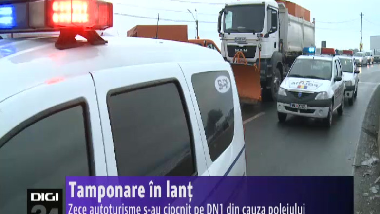 SIBIU. Zece autoturisme s-au ciocnit pe DN1 din cauza poleiului Imagine