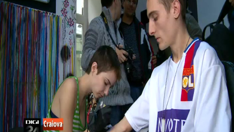 Sigla cu "leul" este a suporterilor Imagine