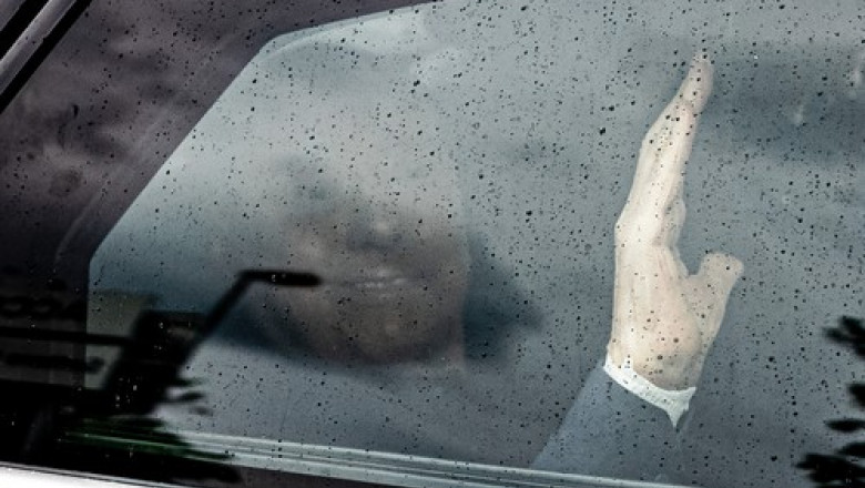 Silvio Berlusconi a fost externat din spital, dupa sase saptamani de tratament Imagine