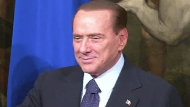 Silvio Berlusconi s-a casatorit cu iubita sa, mai tanara cu 49 de ani Imagine