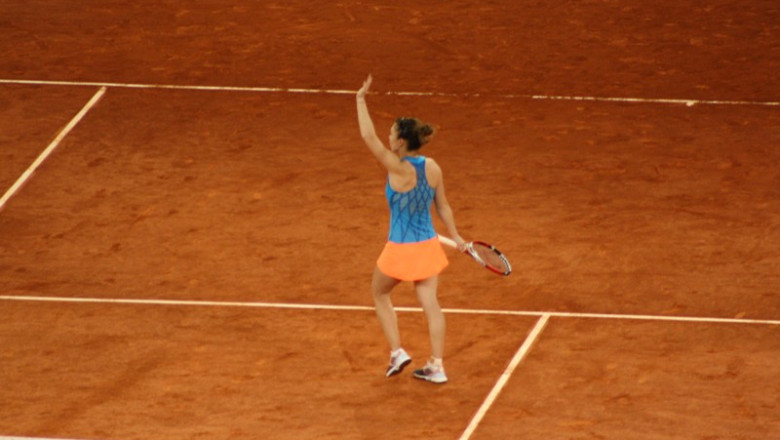 Simona Halep s-a calificat in finala de la Madrid. O va avea ca adversara pe Maria Sarapova Imagine