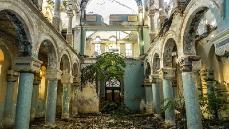 Sinagoga, renovata cu bani de a Guvern. Un milion de euro costa refacerea lacasului de cult Imagine