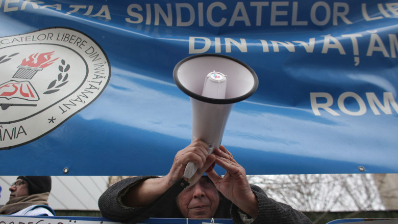 Sindicalistii din administratia locala protesteaza, de luni, fata de masurile fiscale: „Cea mai severa lovitura din ultimii 35 de ani” Imagine