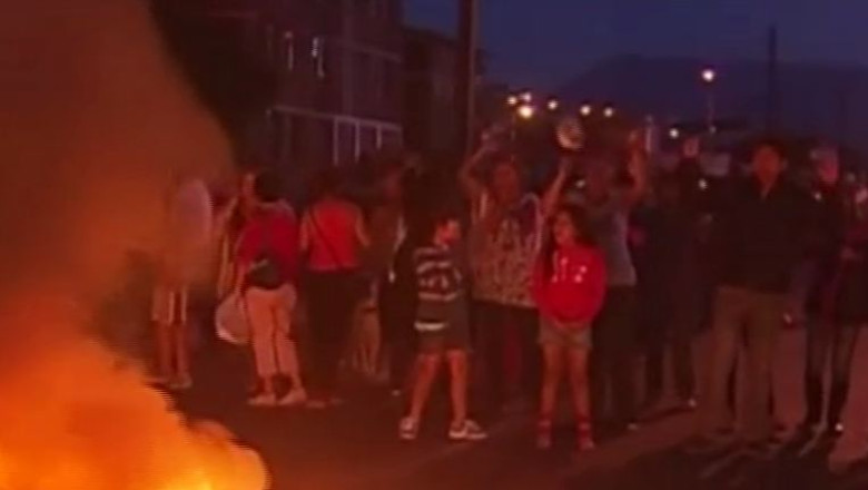 Sinistratii din Chile cer ajutor. Mii de oameni au ramas fara provizii in urma cutremurului de 8,2 Imagine