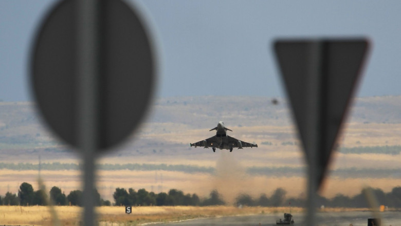 Sistemul de aparare aeriana din Romania a fost testat prin atacuri simulate ale aliatilor din NATO Imagine