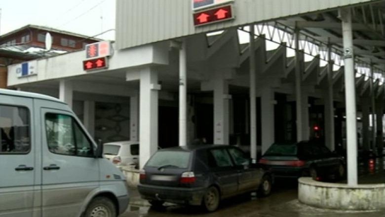 Sistemul informatic al vamilor a cazut, iar prelucrarea declaratiilor se face pe suport de hartie Imagine