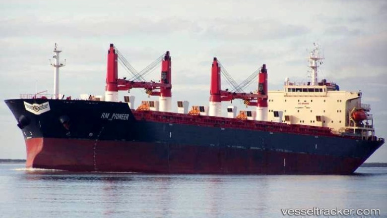 Situatie incordata la bordul navei arestate. Marinarii filipinezi refuza sa munceasca, romanii inca o fac Imagine