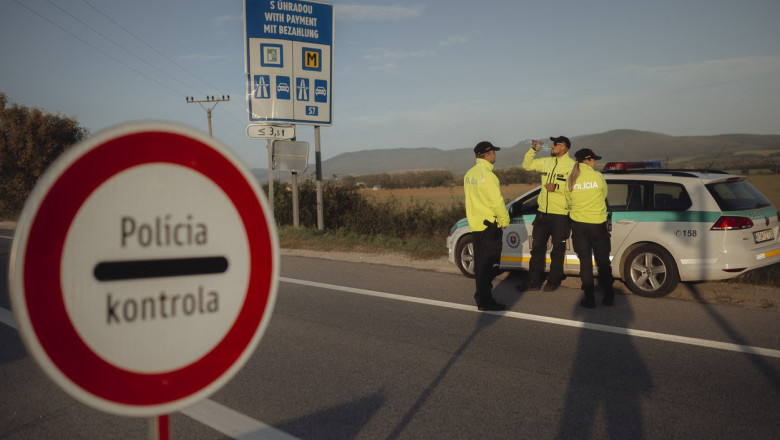 Slovacia prelungeste controalele la granita cu Ungaria Imagine