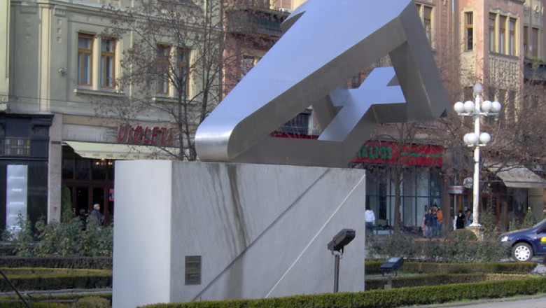 Slujba de pomenire a eroilor martiri cazuti la Timisoara in zilele Revolutiei din 1989 Imagine