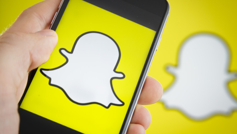 Snapchat va taxa utilizatorii pentru stocarea fotografiilor si videoclipurilor vechi Imagine