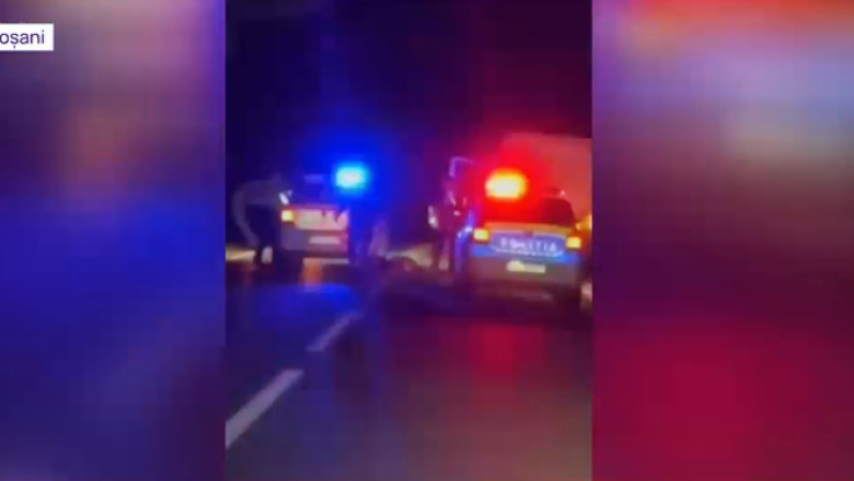 Sofer ranit de politisti dupa o urmarire cu focuri de arma in Dorohoi. Dupa ce au oprit masina, agentii au aflat de ce fugise (VIDEO) Imagine
