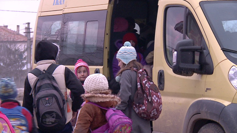 Soferi inconstienti pe mijloacele de transport public de persoane  Imagine