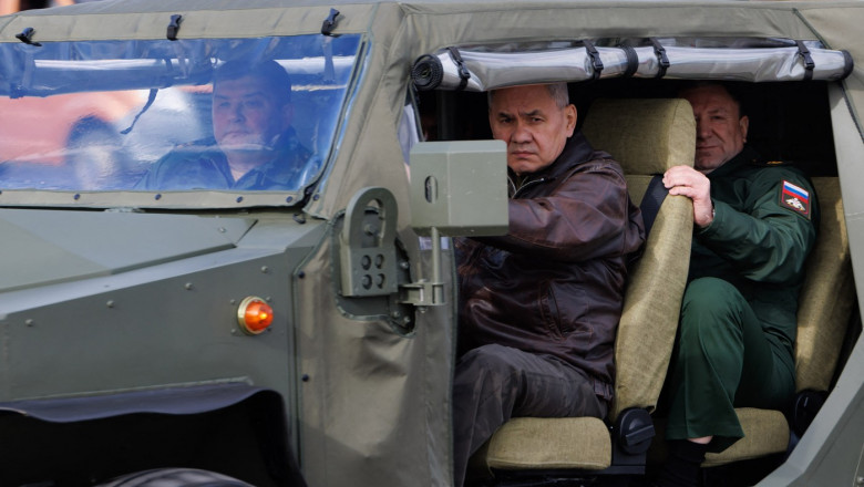 Soigu se teme de influenta SUA in Asia si spune ca Rusia si aliatii ar trebui sa-si intensifice exercitiile militare in regiune Imagine