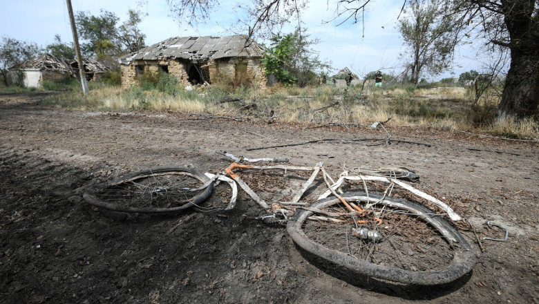 Soldatii rusi au fugit din Harkov pe biciclete, deghizati in ucraineni (The Washington Post) Imagine