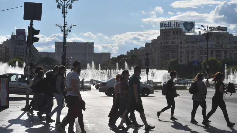 Sondaj INSCOP. Alianta PSD-PNL ar obtine 46,6% din voturi la europarlamentare. AUR e pe locul 2, dar pierde procente Imagine