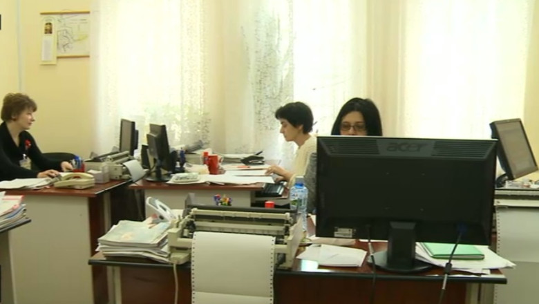 Sondaj IRES: 36% dintre romani fac des ore suplimentare Imagine