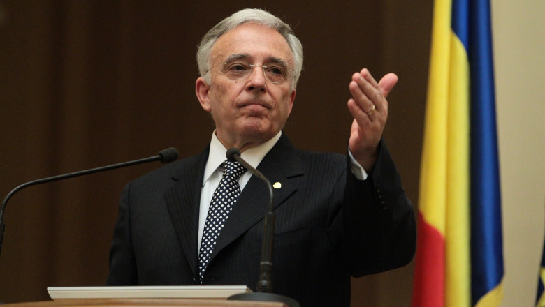 SONDAJ. Mugur Isarescu, personalitatea in care romanii au cea mai mare incredere Imagine