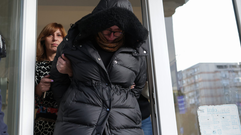 Sora fostului ministru Carmen Dan a fost retinuta de politisti in dosarul de inselaciune Imagine