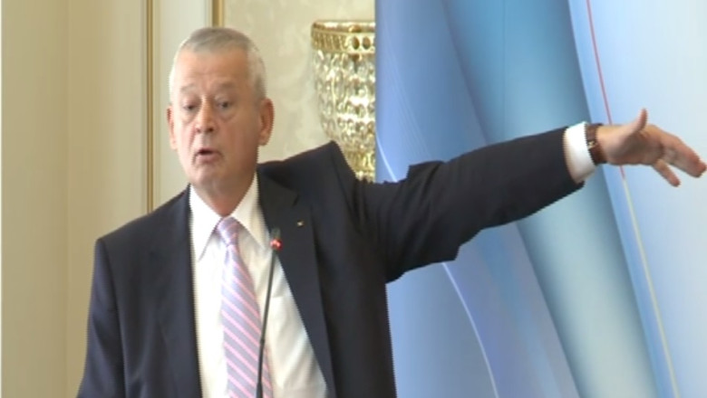 Sorin Oprescu, fara diplomatie, in fata diplomatilor Imagine