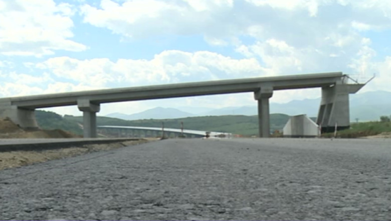 Sosele desenate, nu construite. Doar 60 de kilometri de autostrada vor fi gata anul acesta Imagine