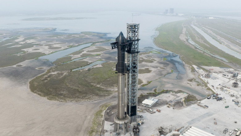 SpaceX pregateste o prima lansare a celei mai mari rachete din lume. "Starship" are 119 metri inaltime si 5.000 de tone Imagine