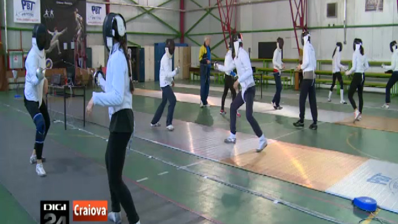 Spada craioveana se mentine in top Imagine