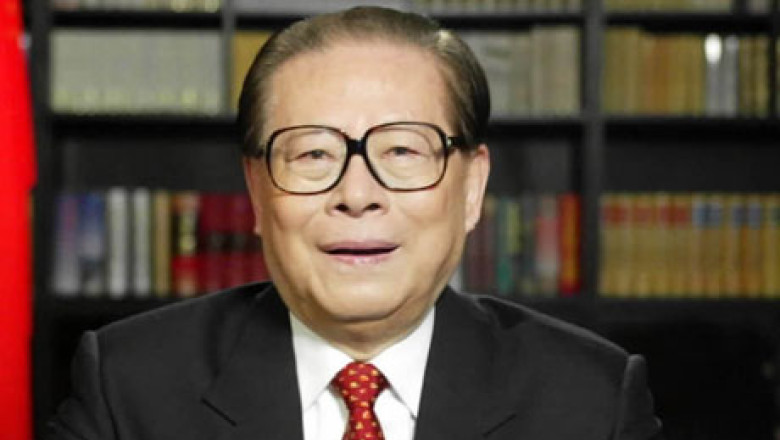 Spania a emis mandate de arestare pe numele a sapte fosti lideri chinezi Imagine