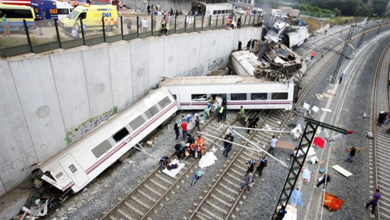 Spania. Mecanicul trenului deraiat miercuri, imediat dupa accident: „Am gresit, vreau sa mor!” El refuza sa raspunda la intrebarile politiei Imagine