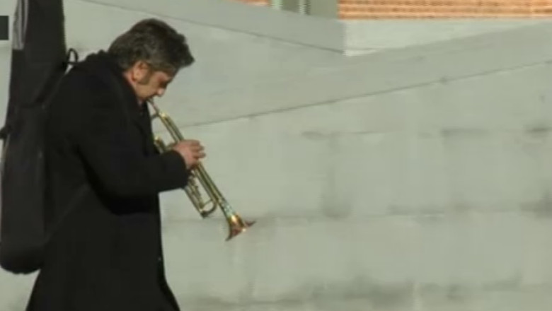 Spania. Muzicienii ambulanti vor putea canta pe strazi doar daca au autorizatie Imagine