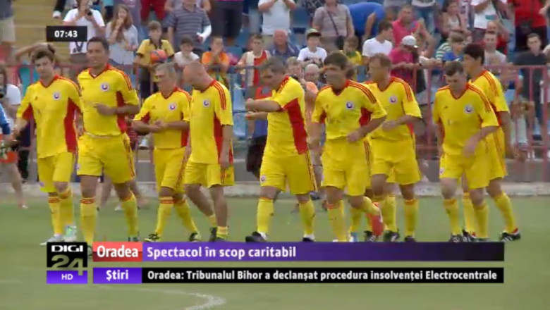 Spectacol in scop caritabil. Hagi, Belodedici si Sabau au jucat pentru un copil bolnav din Oradea Imagine