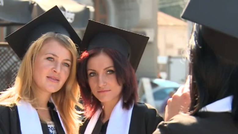 Spera sa se angajeze peste hotare. Sute de tineri urmeaza scoala postliceala sanitara  Imagine