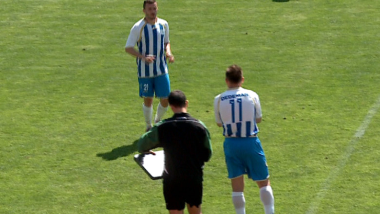 SPORT. Bosoi, fundas dreapta la Clinceni Imagine