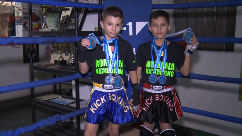 SPORT. Vedete K1 la 10 ani. Emil Chiriac si Daniel Bucataru au devenit campioni mondiali Imagine