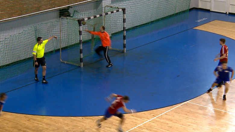 SPORT. Victorie la limita pentru bucovineni. Bucovina Suceava - HC Vaslui 30-29  Imagine