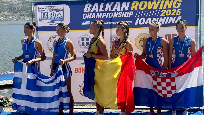 Sportivii romani au castigat 10 medalii la Campionatele Balcanice de Canotaj de la Ioannina, Grecia Imagine