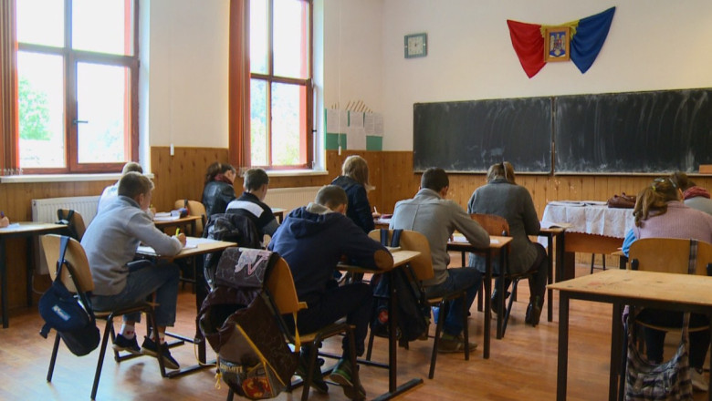 Sprijin pentru adolescenti. UNICEF lanseaza un program de consiliere si informare pentru tineri Imagine