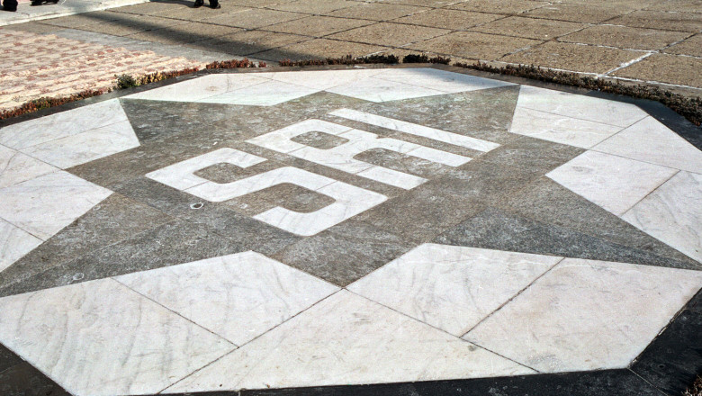 SRI: Accesul la date cu caracter privat, posibil doar in baza unei autorizatii de la judecator Imagine