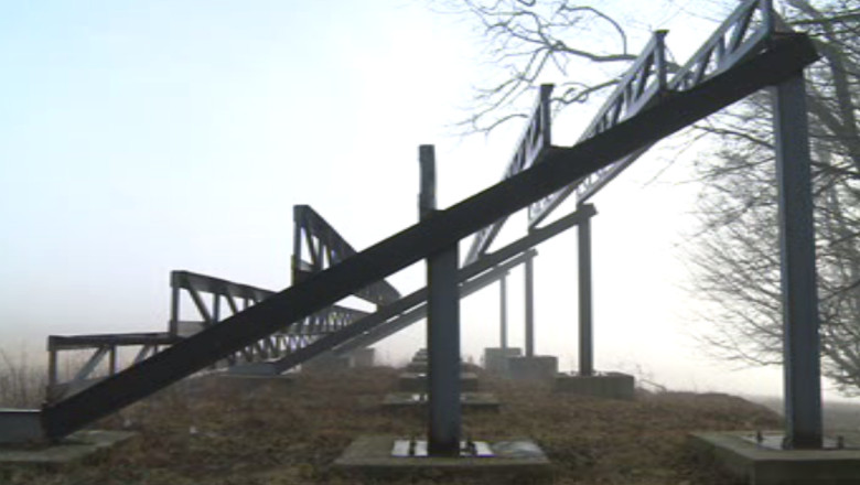 Stadion la standarde europene pe islaz, in comuna Blagesti, judetul Bacau Imagine