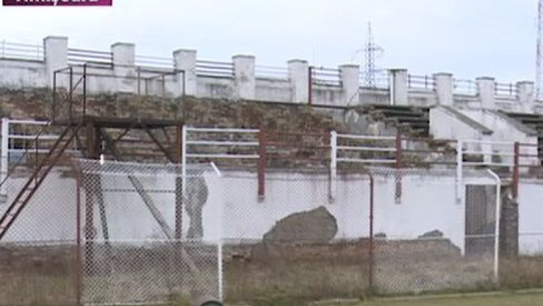 Stadionul CFR din Timisoara, gaura neagra in bugetul companiei Imagine