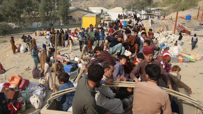 „Stam ascunsi, pe intuneric”. Drama afganilor din Pakistan care fac tot ce pot ca sa nu se intoarca in tara lor, de frica talibanilor Imagine