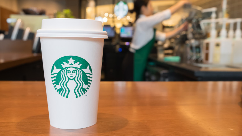 Starbucks, obligata sa plateasca milioane de dolari despagubiri unui curier care s-a oparit cu cafea. Reactia companiei Imagine