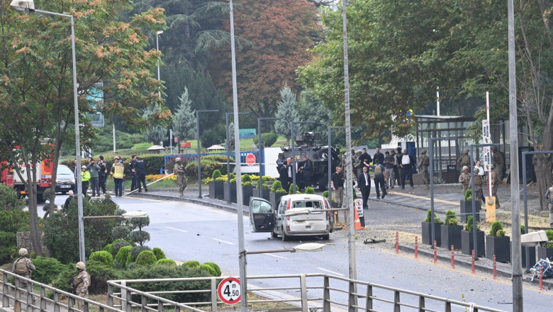 Stare de alerta in Turcia. Atac terorist in Ankara, langa Parlament si sediul Politiei. Un atacator s-a detonat, doi politisti raniti Imagine