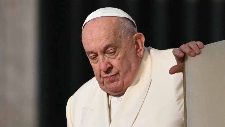 Starea sanatatii papei Francisc ramane „stabila”, potrivit Vaticanului Imagine