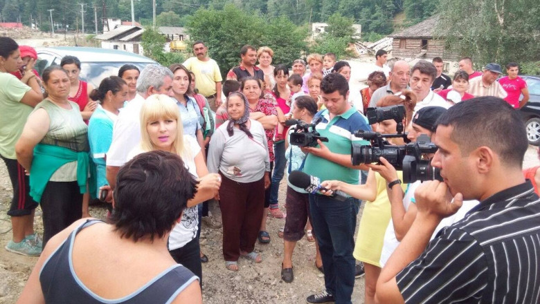 Start furat la prezidentiale. Candidatii si-au inceput neoficial campaniile electorale Imagine