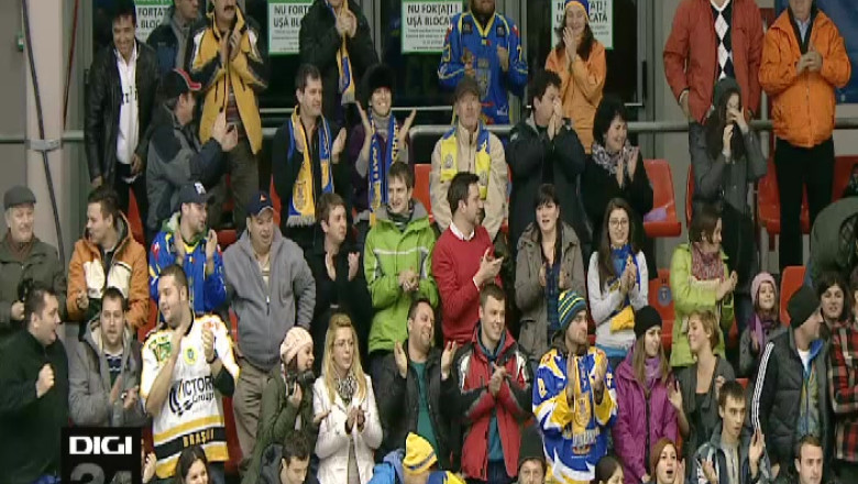 Start in Finala Ligii Nationale de Hochei Imagine