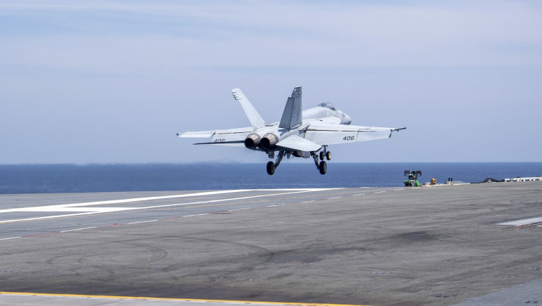 Statele Unite vor trimite mai multe avioane de lupta si nave de razboi in Orientul Mijlociu Imagine