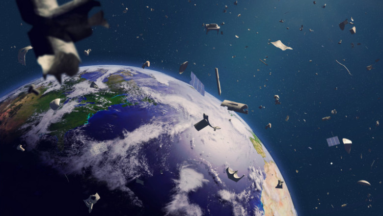Statia Spatiala Internationala, fortata sa-si modifice orbita pentru a evita resturile unui satelit sovietic de spionaj Imagine