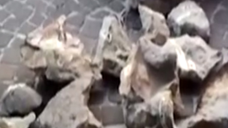 Statuie veche de 800 de ani, distrusa de un sofer neatent Imagine