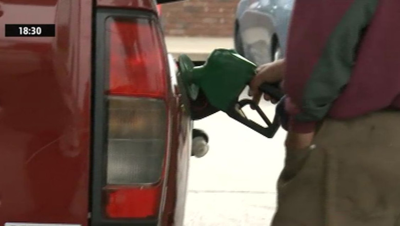 Statul a pierdut bani din supraacciza. Vanzarile de carburanti au scazut Imagine